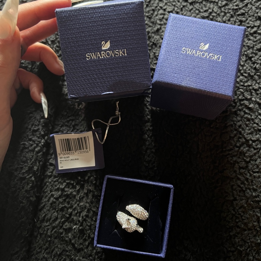 SWAROVSKI Wolf Ring - Sz 52 (6) - OG box
